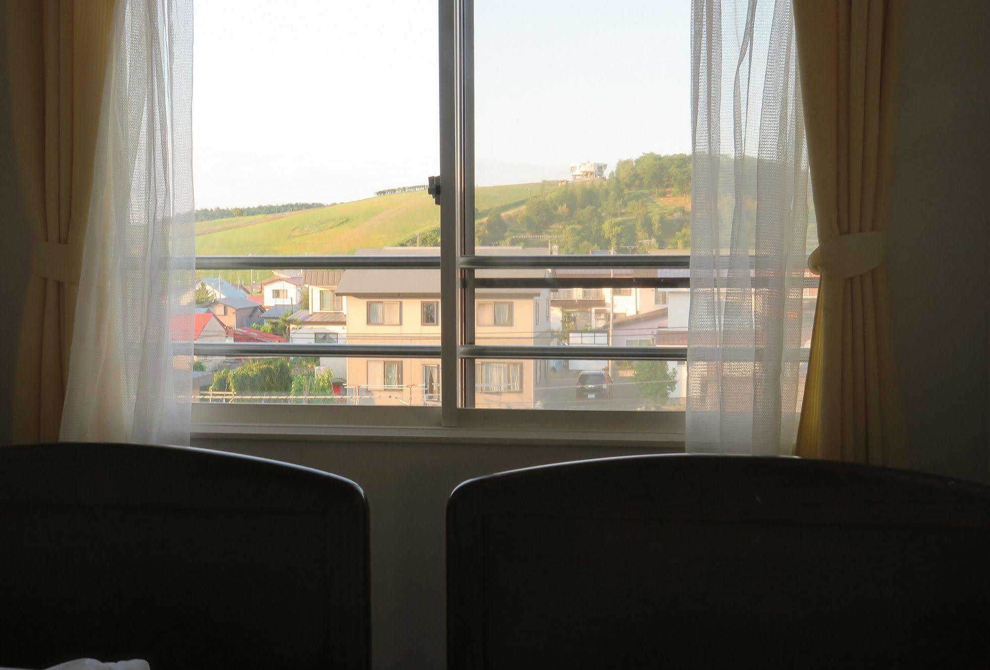 Frontier Sunrise Villa Kamifurano Bagian luar foto